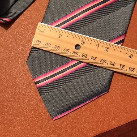 Boss tie - Picture 10 of 10